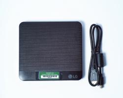 Portable CD/DVDWriter and reader